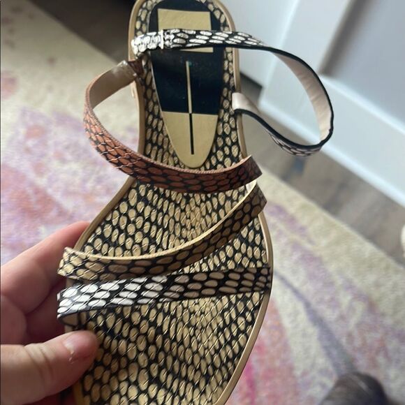 Dolce Vita Women's Snakeskin Pattern Sandals - Black and Tan - Picture 5 of 5